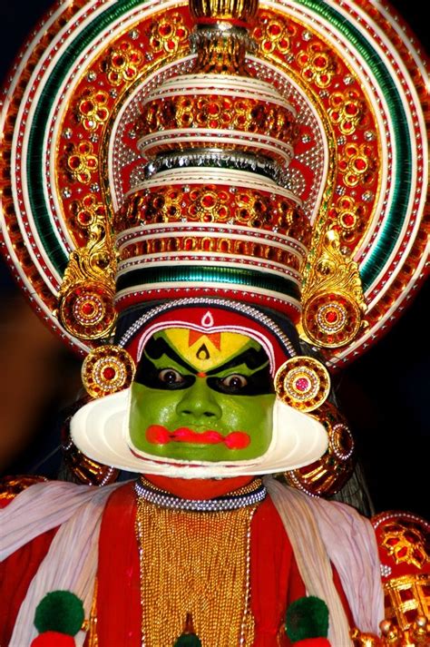 SHRINGAR COSTUMES: KATHAKALI DANCE COSTUMES