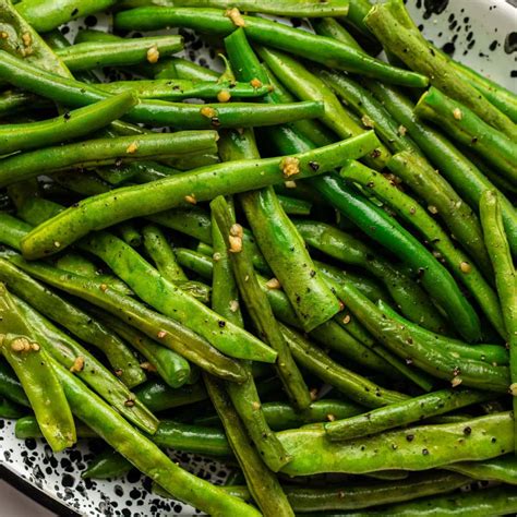 15-Minute Garlic Green Beans - From My Bowl