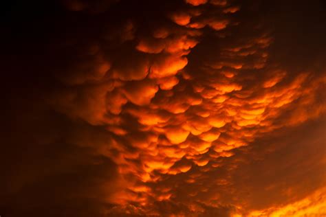 Mammatus Clouds @ Sunset Foto & Bild | australia & oceania, australia, sonnenuntergänge Bilder ...