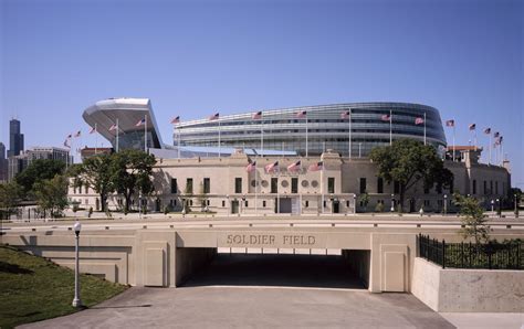 Soldier Field Renovation - Stadium History Soldierfield Net / Soldier field reopened on ...