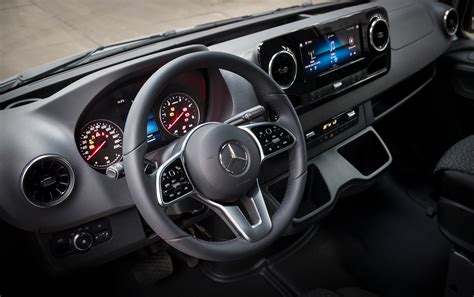 Van Life: Evolution Of The Mercedes Van Cockpit – Autowise