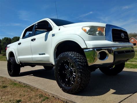 well maintained 2008 Toyota Tundra SR5 lifted for sale