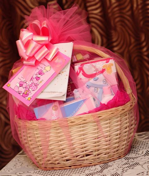 Hampers2you: Baby Gift Baskets for Newborn Girl