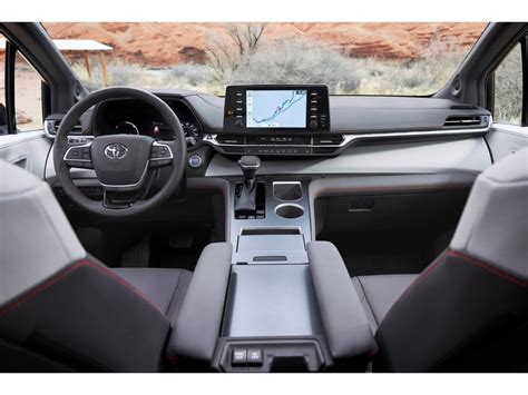 2023 Toyota Sienna: 100 Interior Photos | U.S. News