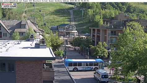 Ski Mountain Gondola Webcam - Colorado