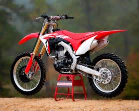 2017 Honda CRF450R - Dirt Bike Test