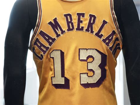 Wilt's 1972 NBA Finals jersey expected to draw more than $4M at auction | theScore.com