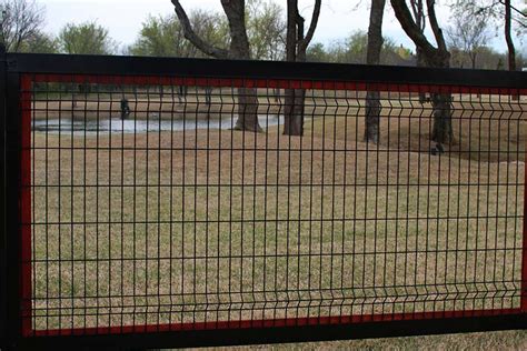 Build a Modern Hog Wire Fence: The Complete DIY Guide