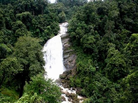 Waterfalls On The Way To Munnar - Resort In Asia