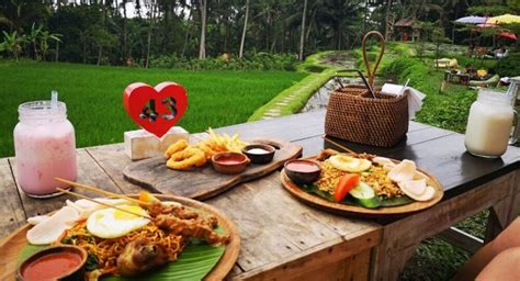 30 Wisata Kuliner Bali Terkenal Unik Dan Murah