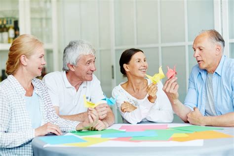 9 Recreational Activities for Old People in Retirement Homes – The Sticky and Sweet