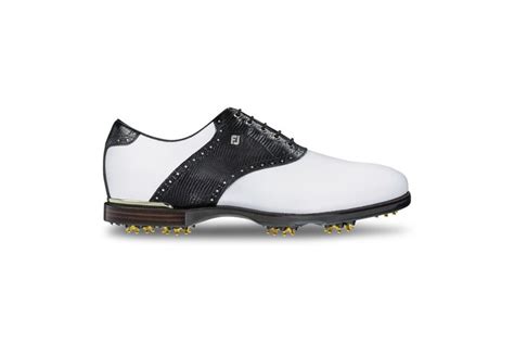 FootJoy Black Golf Shoes Review | Equipment Reviews