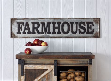 Pin by Sébastien on farmhouse | Classic house, Garden decor items, Home ...