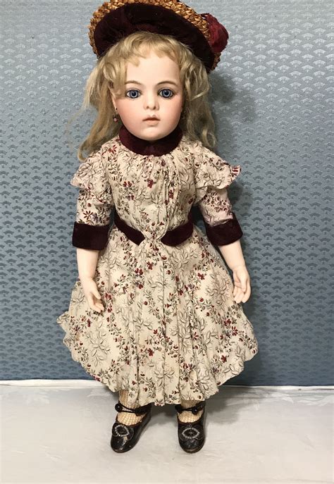 In cotton and velvet | Antique dolls, Vintage doll clothes, French dolls