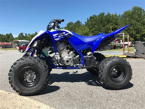 Review of Yamaha Raptor 700R 2018: pictures, live photos & description Yamaha Raptor 700R 2018 ...