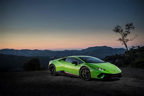 Lamborghini Huracan HD Wallpapers - Top Free Lamborghini Huracan HD Backgrounds - WallpaperAccess