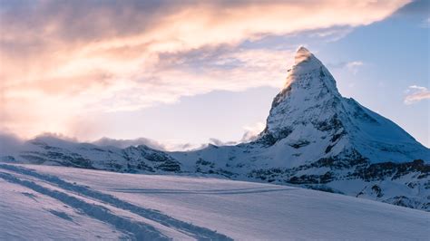 Download wallpaper: Swiss Alps. Matterhorn mountain peak 3840x2160