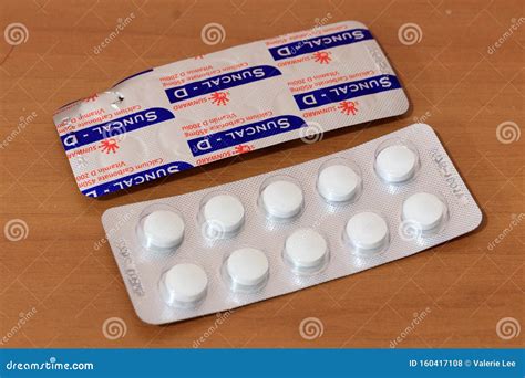 Singapore - SEPTEMBER 30, 2019: Calcium Pills Medicine Tablet Packet ...