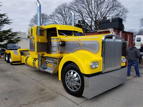 1980 KENWORTH W900A CONVENTIONAL CUSTOM SEMI SHOW TRUCK