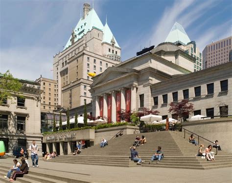 Vancouver Art Gallery - Art-BC