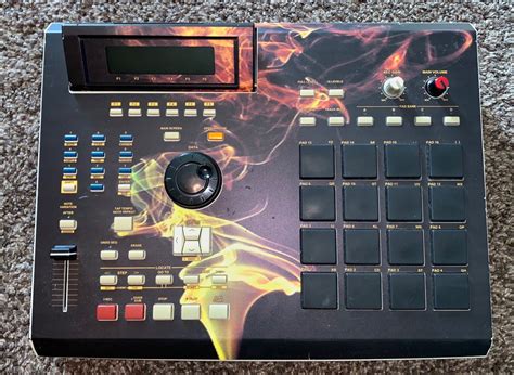 Akai MPC 2000XL with Internal Card Reader – MPCHunter