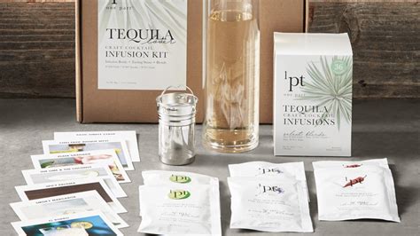 11 Tequila Gift Sets That'll Bring The Holiday Spirit