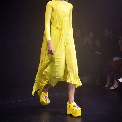 Balenciaga Debuted Platform Crocs On The Paris Runway | Fashion News ...