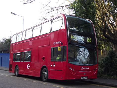 Tom London & Surrey Bus Blog: Route 160 Observations