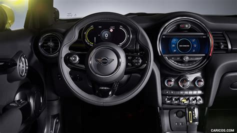 2020 MINI Cooper SE Electric - Interior, Cockpit | Caricos