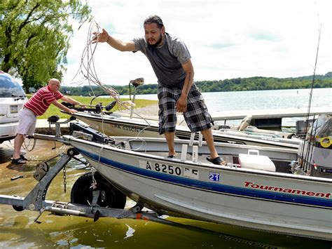 The Do's and Dont's of Good Boat Launch Etiquette