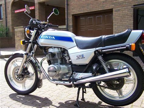 1984 Honda CB250N - Moto.ZombDrive.COM