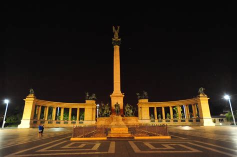 Budapest By Night - The Monsoon Diaries