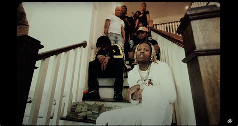 Lil Durk is The Voice of The Streets on "Viral Moment" — Hype Off Life