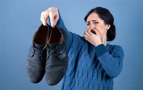 What Are the Causes of Smelly Shoes? 3 Home Remedies That Help - Your Lifestyle and Digital ...