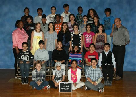 Class Photos From P.S. 99 in Queens Depict an Evolving Neighborhood ...