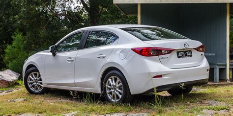 Mazda 3 Sedan Review - auto.teknodaring