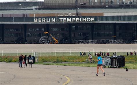 Berlin Tempelhof Airport: the amazing abandoned airport in the middle of Berlin: | urban75 forums