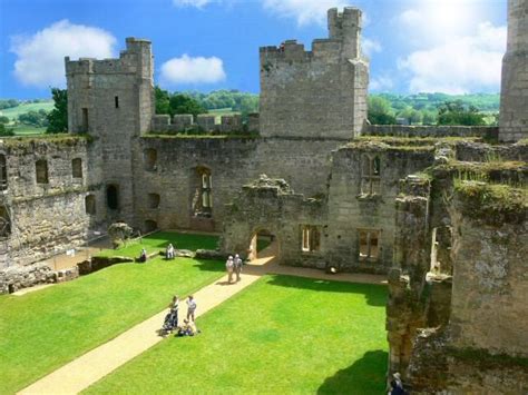 The castle courtyard | Bodiam castle, Castle, Castle courtyard