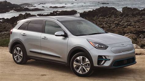 2019 Kia Niro EV First Review By Kelley Blue Book