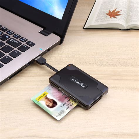 Rocketek USB 2.0 multi Smart Card Reader SD/TF MS M2 - rocketeck