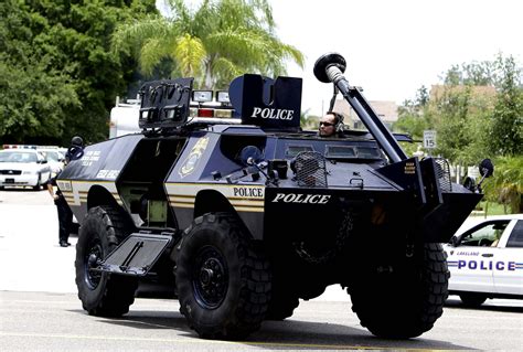 Armored Swat Vehicle 8 - MEGA EV