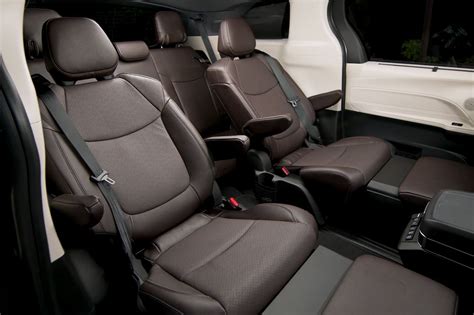 2025 Toyota Sienna Platinum Interior - Adam Vance