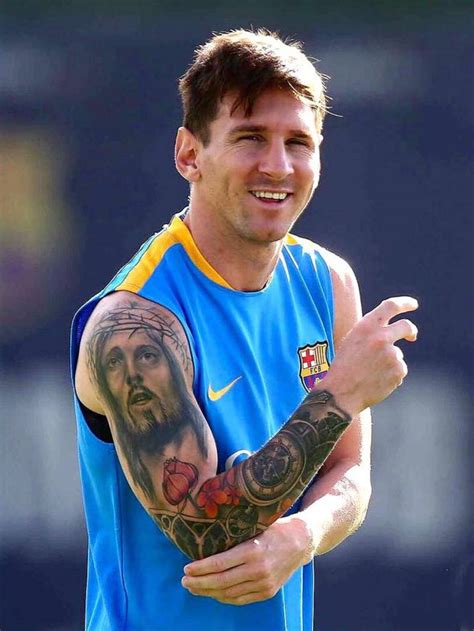 El tatuaje en el brazo derecho de Messi que incluye a