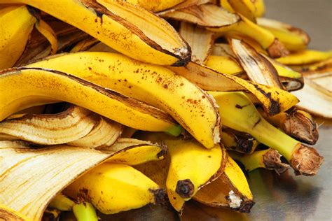 Banana Peel's Unexpected Uses And Benefits For The Body