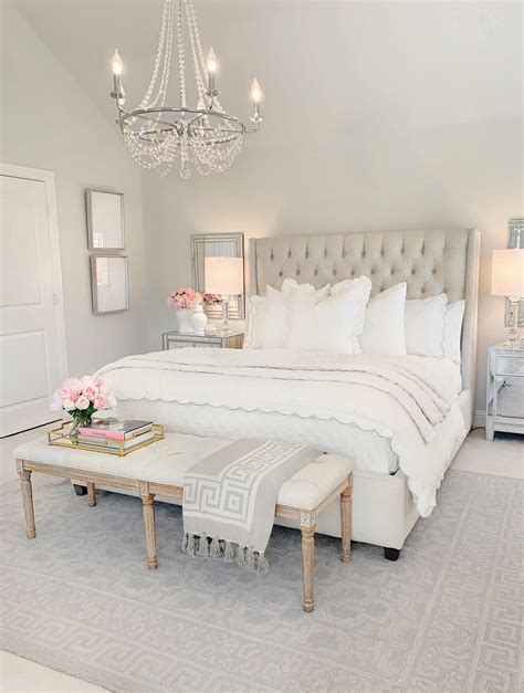 Beige Tufted Bedroom Ideas - With fresh design ideas that will make you want to get cozy and be ...