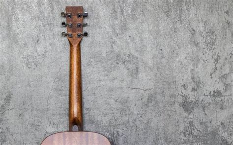 What You Need to Know About Acoustic Guitar Neck Shapes