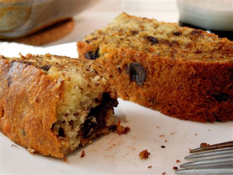 Banana Cake Recipe - Chichilicious.com