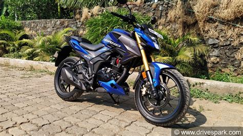 Honda Hornet 2.0 Images [HD]: Photo Gallery of Honda Hornet 2.0 - DriveSpark