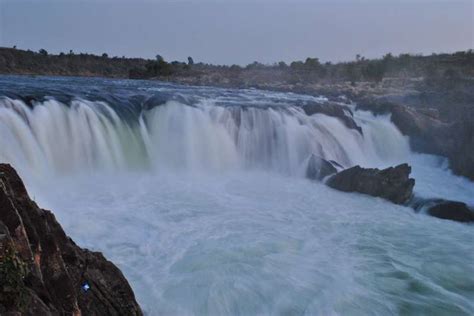 20 Best Waterfalls in India That You Must See! - Holidify