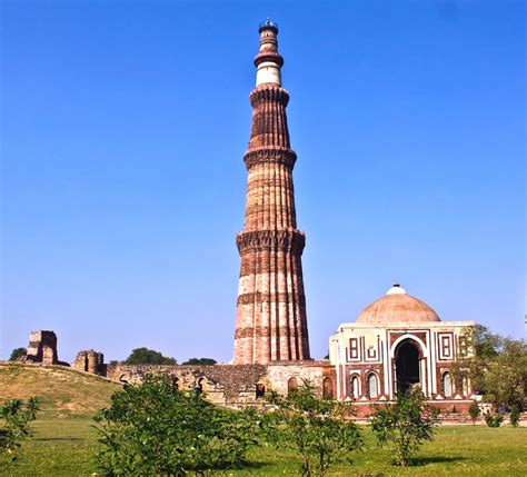 Qutub Minar and its Monuments, Delhi – Bhavya Holidays Pvt. Ltd.